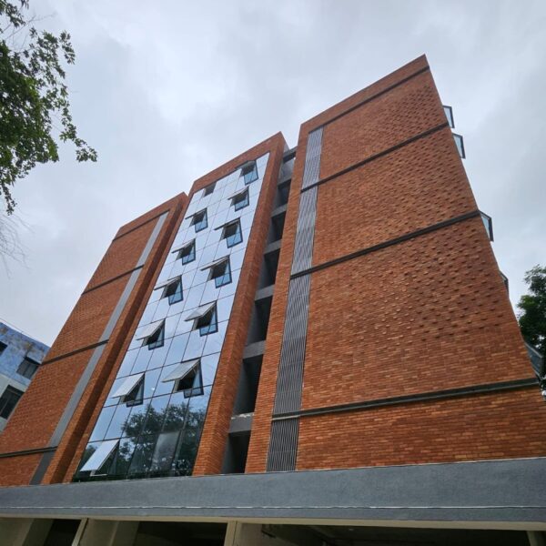 📍 H 7 , Law Garden , Ahmedabad