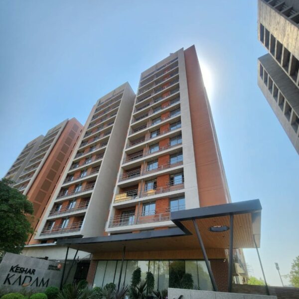 📍 Kesar kadam, Thaltej , Ahmedabad